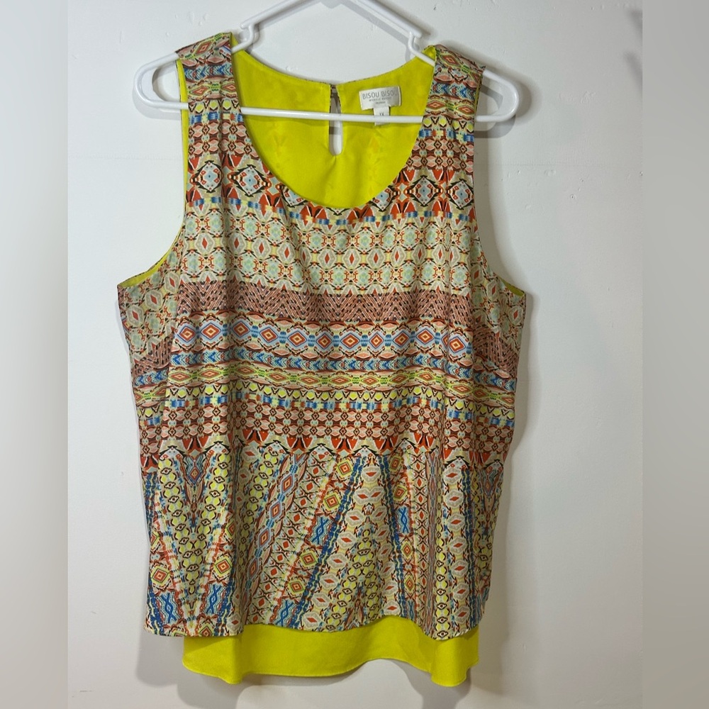 Bisou Bisou Yellow Sleeveless Graphic Tank Top